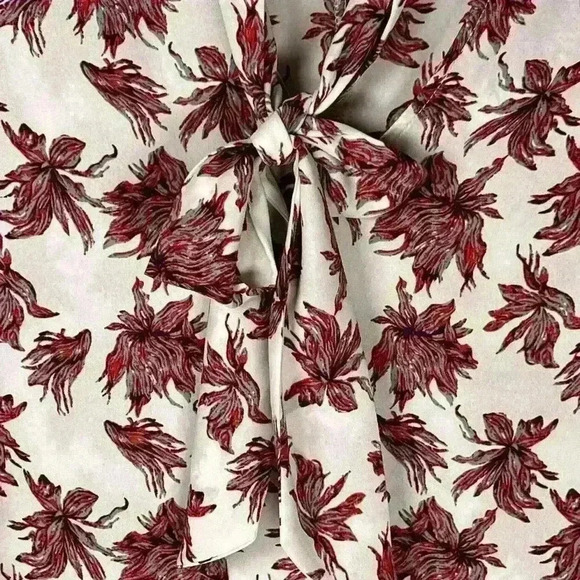 ASTR The Label Long Sleeve Bow Neck Lightweight Sheer Floral Blouse Size Medium - Picture 10 of 10